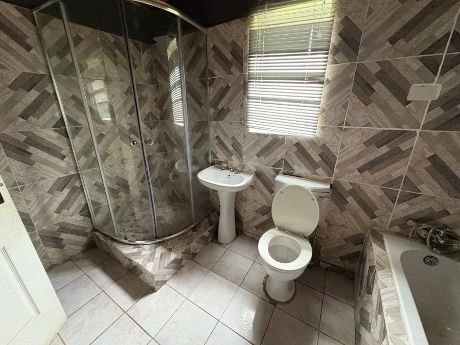 4 Bedroom Property for Sale in Dimbaza Eastern Cape